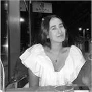 Profesora de inglés imparte clases a niñ@s de todas las edades
